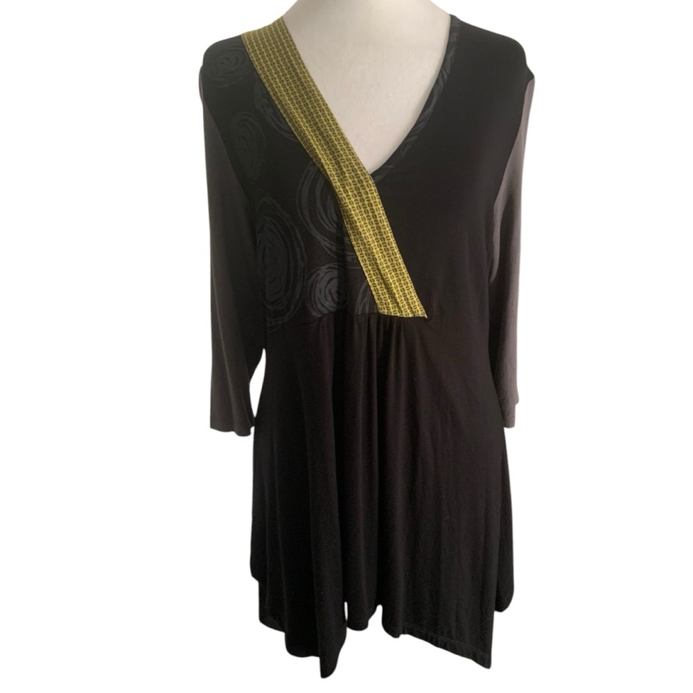 Alembika Size 2/Medium Black & Yellow V-Neck Tunic 3/4’ Sleeves Lagenlook Artsy